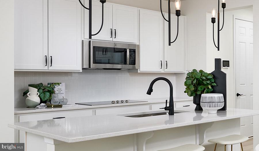 2813 WHITE TAIL DR, LOCUST GROVE, Virginia 22508, 4 Bedrooms Bedrooms, ,3 BathroomsBathrooms,Residential,For sale,2813 WHITE TAIL DR,VAOR2012830 MLS # VAOR2012830