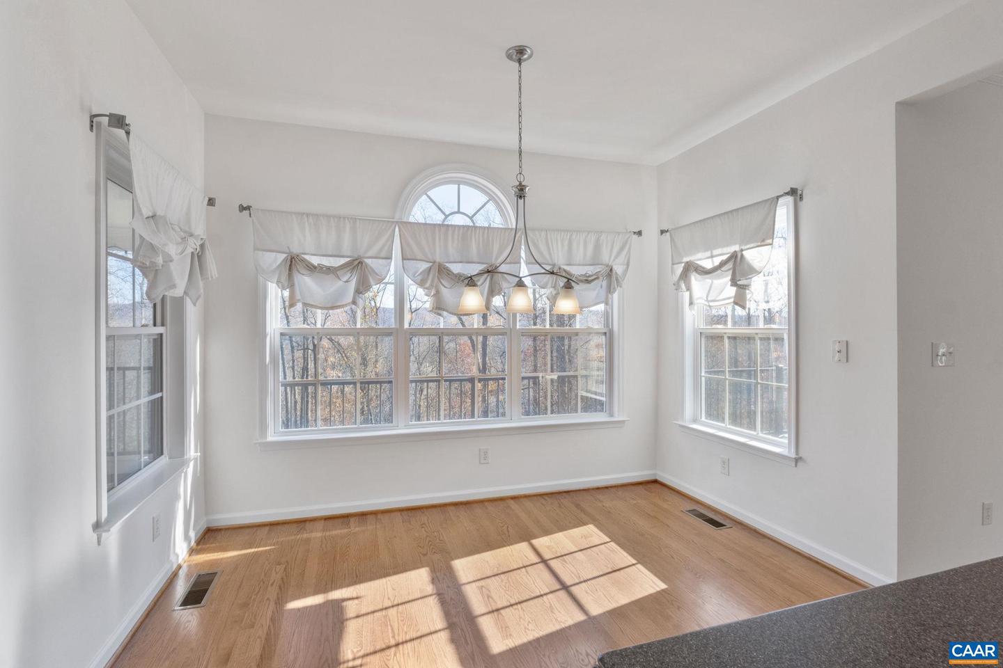 2053 RIDGETOP DR, CHARLOTTESVILLE, Virginia 22903, 4 Bedrooms Bedrooms, ,2 BathroomsBathrooms,Residential,For sale,2053 RIDGETOP DR,671330 MLS # 671330