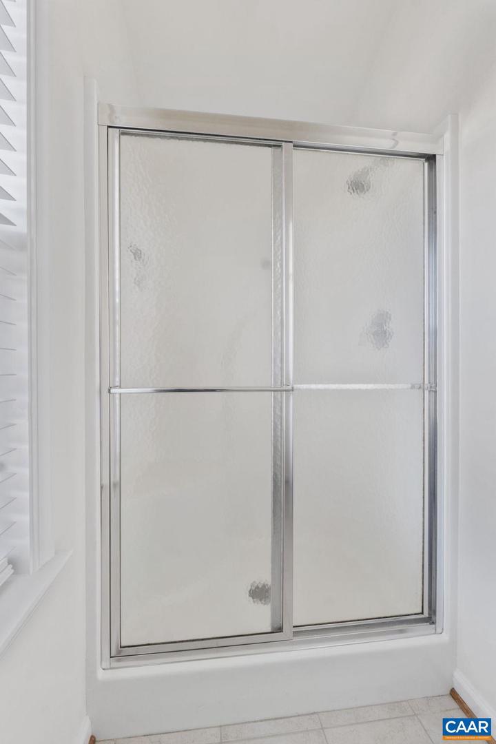 2053 RIDGETOP DR, CHARLOTTESVILLE, Virginia 22903, 4 Bedrooms Bedrooms, ,2 BathroomsBathrooms,Residential,For sale,2053 RIDGETOP DR,671330 MLS # 671330