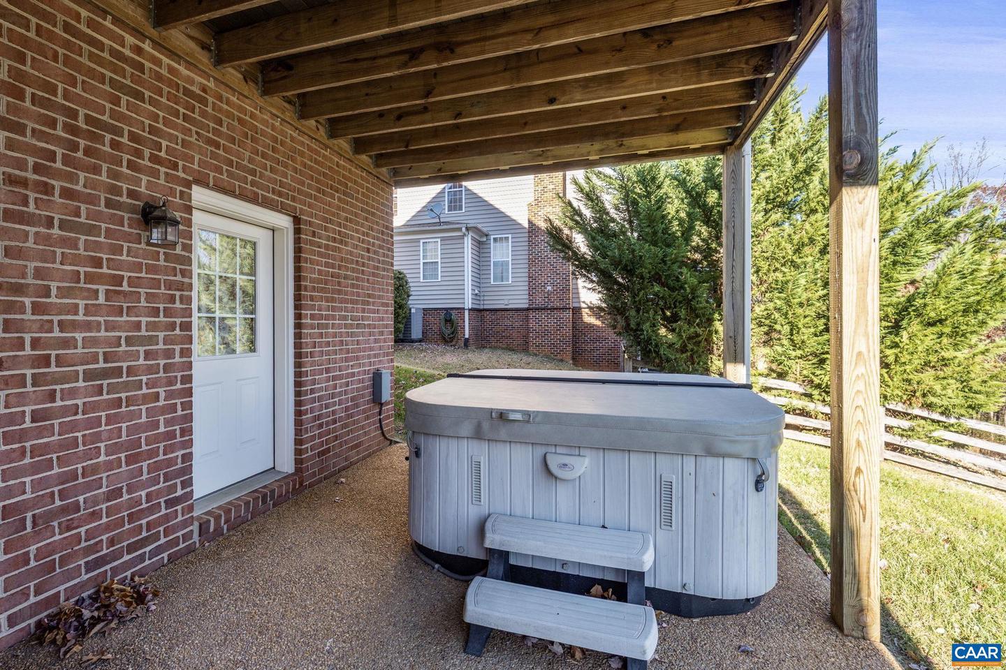 2053 RIDGETOP DR, CHARLOTTESVILLE, Virginia 22903, 4 Bedrooms Bedrooms, ,2 BathroomsBathrooms,Residential,For sale,2053 RIDGETOP DR,671330 MLS # 671330