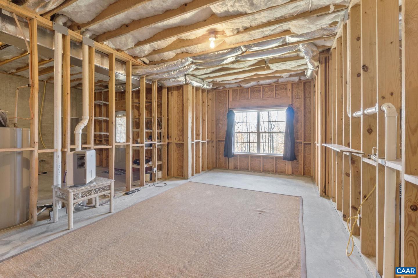 2053 RIDGETOP DR, CHARLOTTESVILLE, Virginia 22903, 4 Bedrooms Bedrooms, ,2 BathroomsBathrooms,Residential,For sale,2053 RIDGETOP DR,671330 MLS # 671330