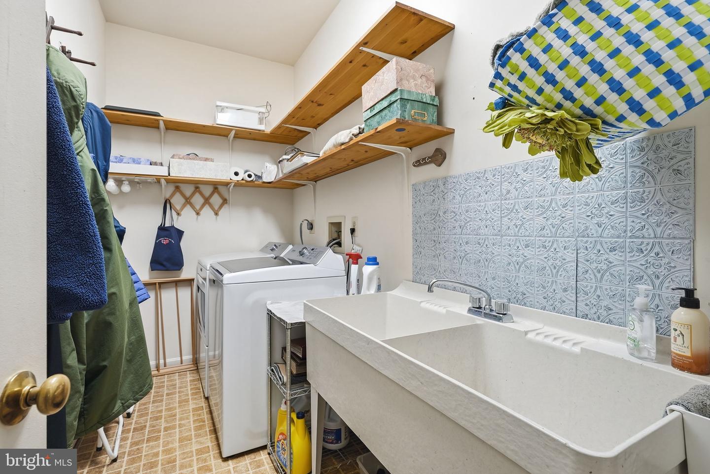 12593 CRICKET LN, WOODBRIDGE, Virginia 22192, 4 Bedrooms Bedrooms, ,2 BathroomsBathrooms,Residential,For sale,12593 CRICKET LN,VAPW2108122 MLS # VAPW2108122 12593 CRICKET LN, WOODBRIDGE, Virginia 22192, 4 Bedrooms Bedrooms, ,2 BathroomsBathrooms,Residential,For sale,12593 CRICKET LN,VAPW2108122 MLS # VAPW2108122