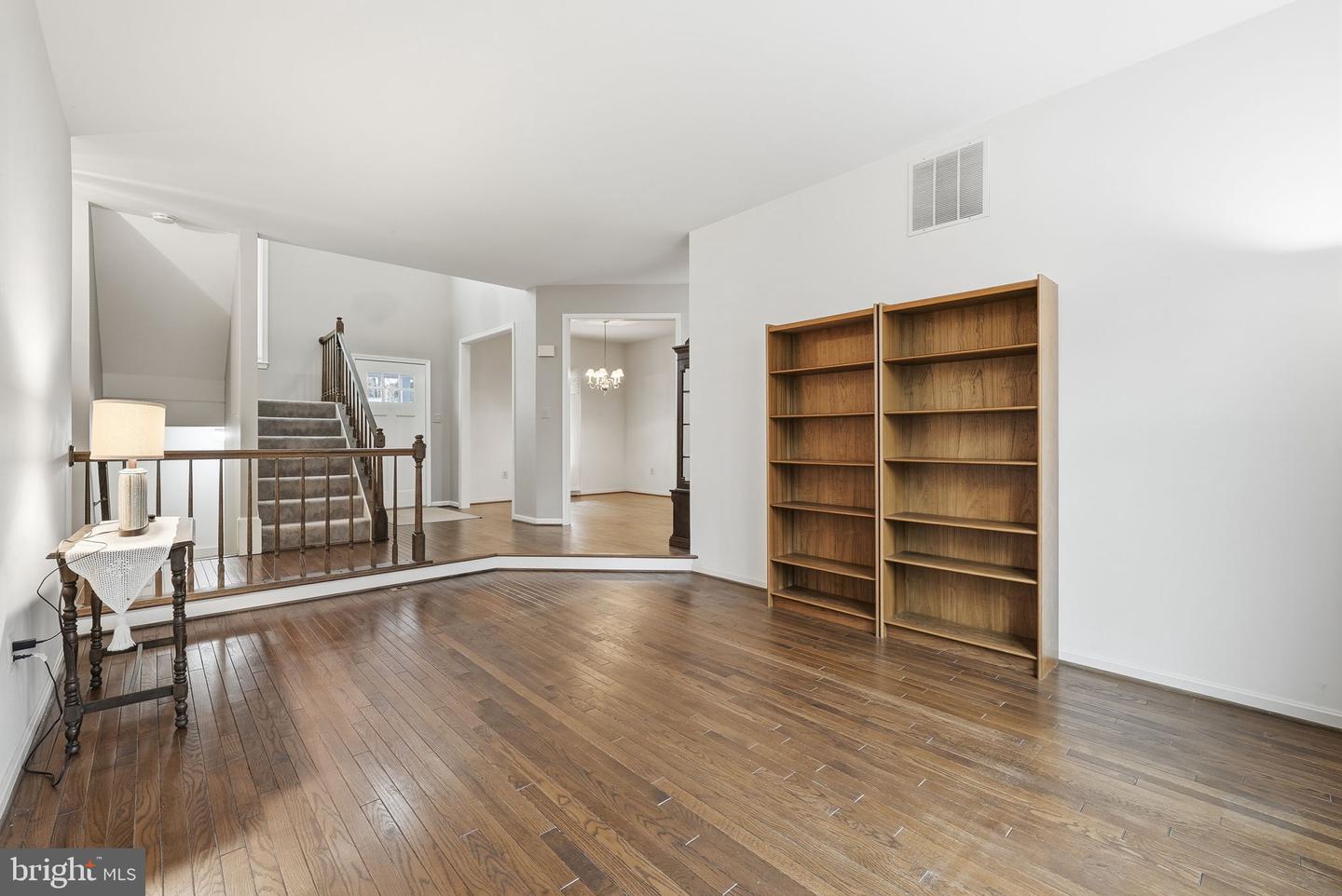 12593 CRICKET LN, WOODBRIDGE, Virginia 22192, 4 Bedrooms Bedrooms, ,2 BathroomsBathrooms,Residential,For sale,12593 CRICKET LN,VAPW2108122 MLS # VAPW2108122 12593 CRICKET LN, WOODBRIDGE, Virginia 22192, 4 Bedrooms Bedrooms, ,2 BathroomsBathrooms,Residential,For sale,12593 CRICKET LN,VAPW2108122 MLS # VAPW2108122