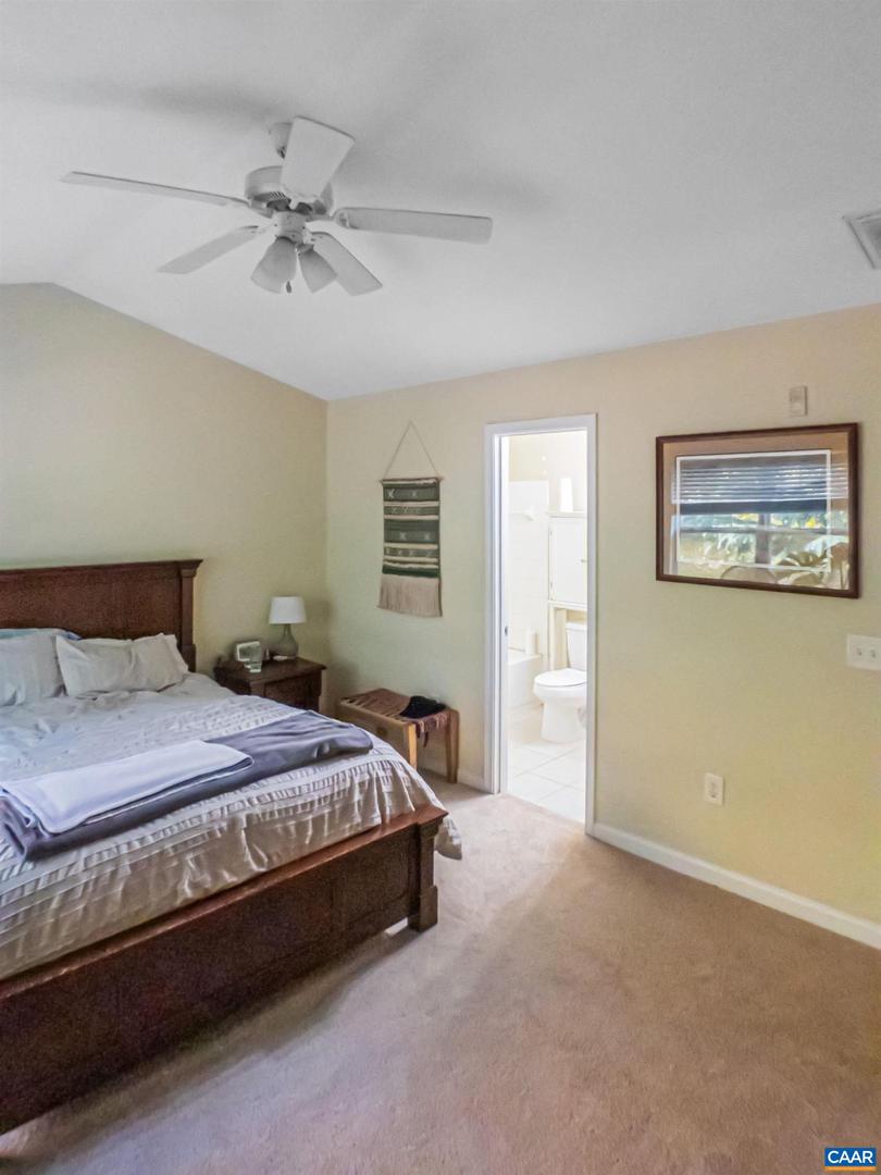 1615 ELMWOOD CT #202, CHARLOTTESVILLE, Virginia 22903, 3 Bedrooms Bedrooms, ,3 BathroomsBathrooms,Residential,For sale,1615 ELMWOOD CT #202,671334 MLS # 671334