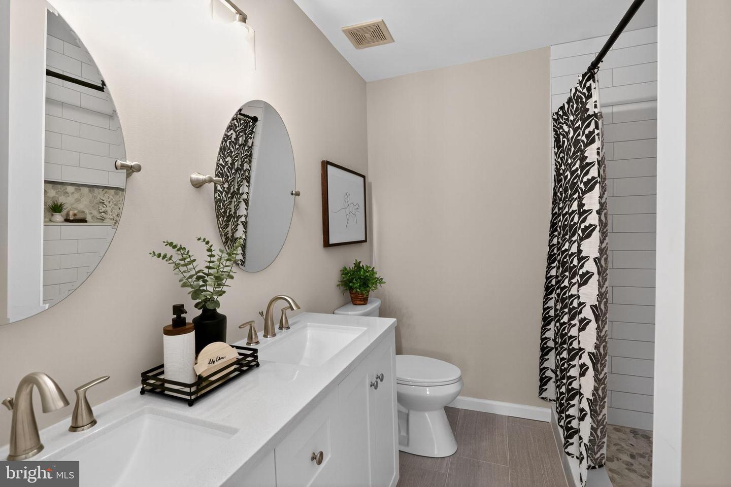 14218 ROLAND CT, WOODBRIDGE, Virginia 22193, ,Residential,For sale,14218 ROLAND CT,VAPW2108128 MLS # VAPW2108128 14218 ROLAND CT, WOODBRIDGE, Virginia 22193, ,Residential,For sale,14218 ROLAND CT,VAPW2108128 MLS # VAPW2108128