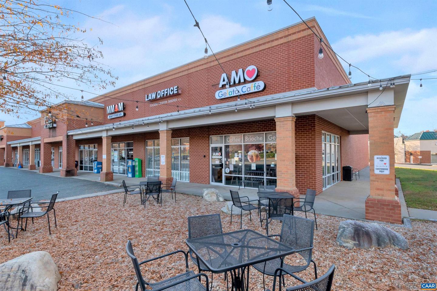 322 OLDFIELD DR, CHARLOTTESVILLE, Virginia 22902, 3 Bedrooms Bedrooms, ,2 BathroomsBathrooms,Residential,For sale,322 OLDFIELD DR,671338 MLS # 671338