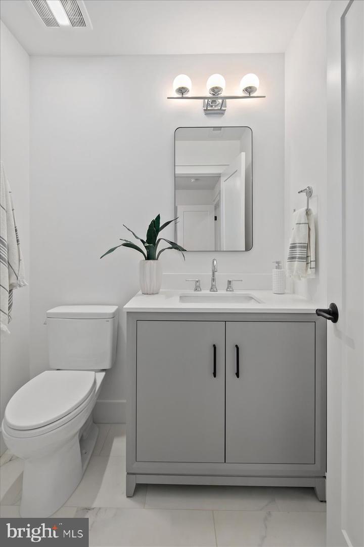 915 N IRVING ST, ARLINGTON, Virginia 22201, 4 Bedrooms Bedrooms, ,4 BathroomsBathrooms,Residential,For sale,915 N IRVING ST,VAAR2066320 MLS # VAAR2066320 915 N IRVING ST, ARLINGTON, Virginia 22201, 4 Bedrooms Bedrooms, ,4 BathroomsBathrooms,Residential,For sale,915 N IRVING ST,VAAR2066320 MLS # VAAR2066320