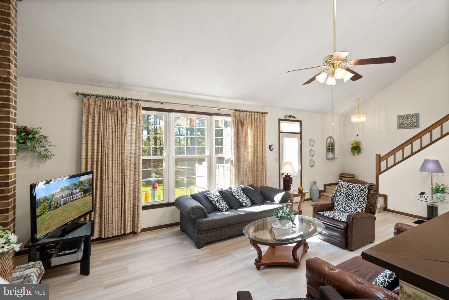 1398 PARK LAKE DR, RESTON, Virginia 20190, 4 Bedrooms Bedrooms, ,3 BathroomsBathrooms,Residential,For sale,1398 PARK LAKE DR,VAFX2280080 MLS # VAFX2280080 1398 PARK LAKE DR, RESTON, Virginia 20190, 4 Bedrooms Bedrooms, ,3 BathroomsBathrooms,Residential,For sale,1398 PARK LAKE DR,VAFX2280080 MLS # VAFX2280080