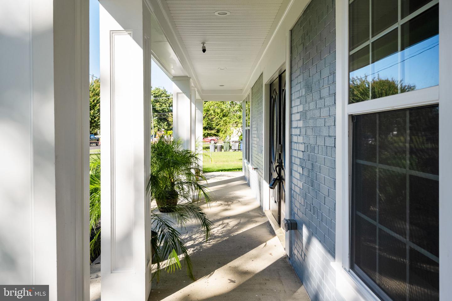 6709 S BENSON DR, ALEXANDRIA, Virginia 22306, 6 Bedrooms Bedrooms, 12 Rooms Rooms,5 BathroomsBathrooms,Residential,For sale,6709 S BENSON DR,VAFX2280084 MLS # VAFX2280084