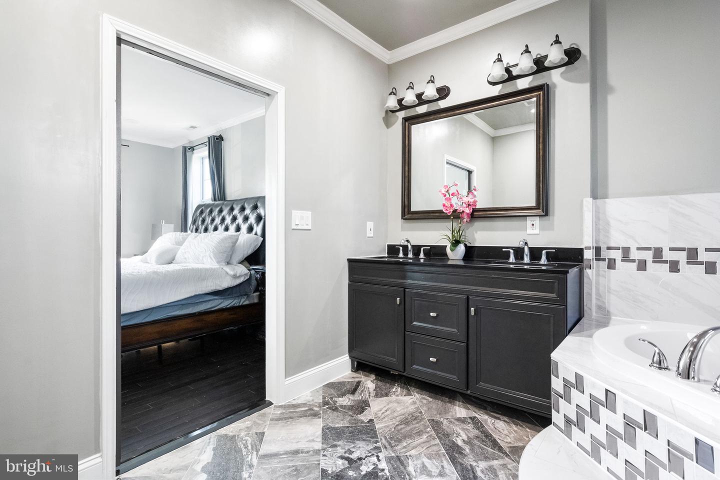 6709 S BENSON DR, ALEXANDRIA, Virginia 22306, 6 Bedrooms Bedrooms, 12 Rooms Rooms,5 BathroomsBathrooms,Residential,For sale,6709 S BENSON DR,VAFX2280084 MLS # VAFX2280084