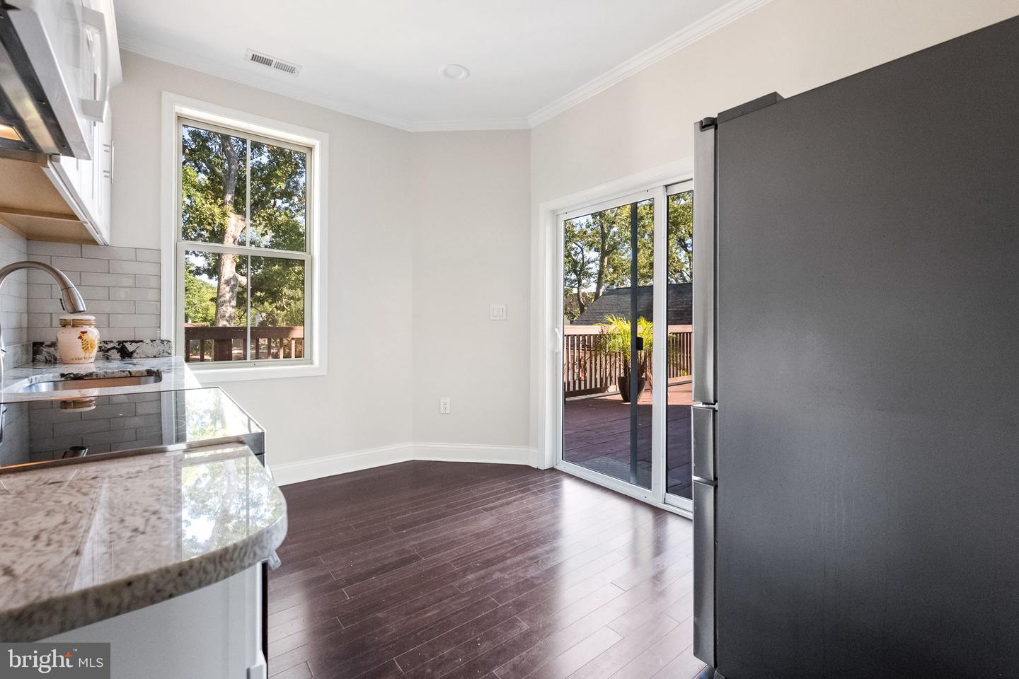 6709 S BENSON DR, ALEXANDRIA, Virginia 22306, 6 Bedrooms Bedrooms, 12 Rooms Rooms,5 BathroomsBathrooms,Residential,For sale,6709 S BENSON DR,VAFX2280084 MLS # VAFX2280084