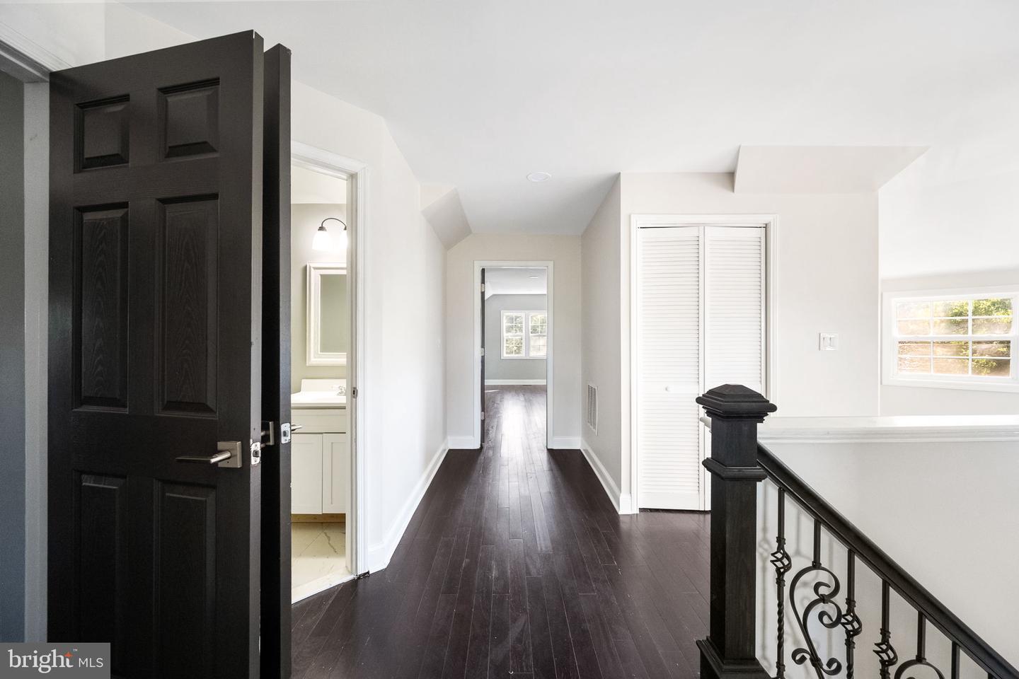 6709 S BENSON DR, ALEXANDRIA, Virginia 22306, 6 Bedrooms Bedrooms, 12 Rooms Rooms,5 BathroomsBathrooms,Residential,For sale,6709 S BENSON DR,VAFX2280084 MLS # VAFX2280084