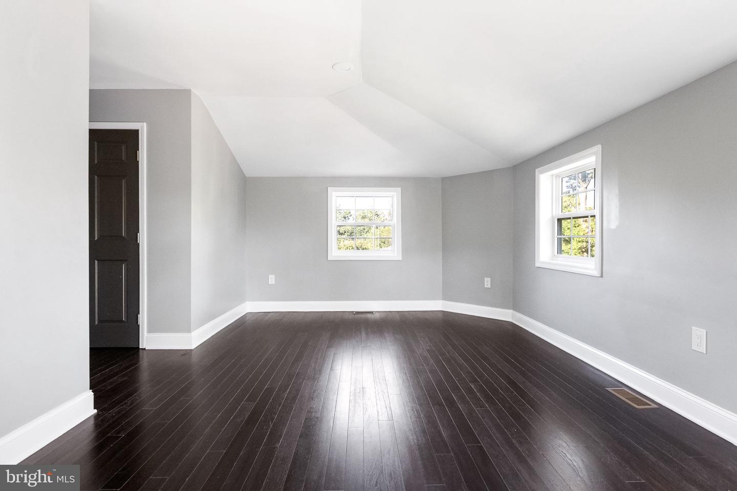 6709 S BENSON DR, ALEXANDRIA, Virginia 22306, 6 Bedrooms Bedrooms, 12 Rooms Rooms,5 BathroomsBathrooms,Residential,For sale,6709 S BENSON DR,VAFX2280084 MLS # VAFX2280084