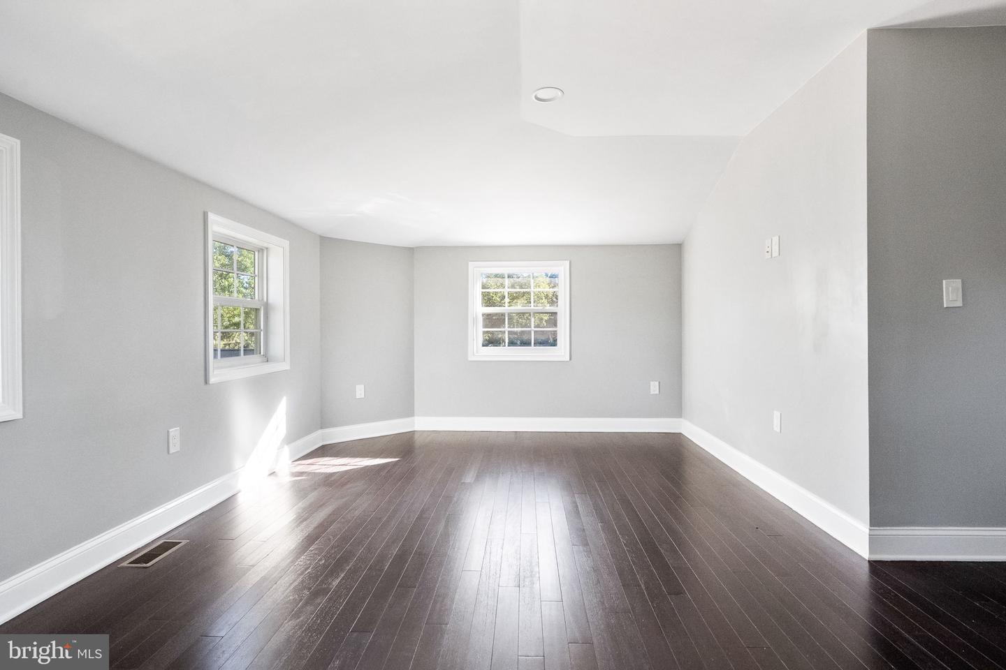 6709 S BENSON DR, ALEXANDRIA, Virginia 22306, 6 Bedrooms Bedrooms, 12 Rooms Rooms,5 BathroomsBathrooms,Residential,For sale,6709 S BENSON DR,VAFX2280084 MLS # VAFX2280084