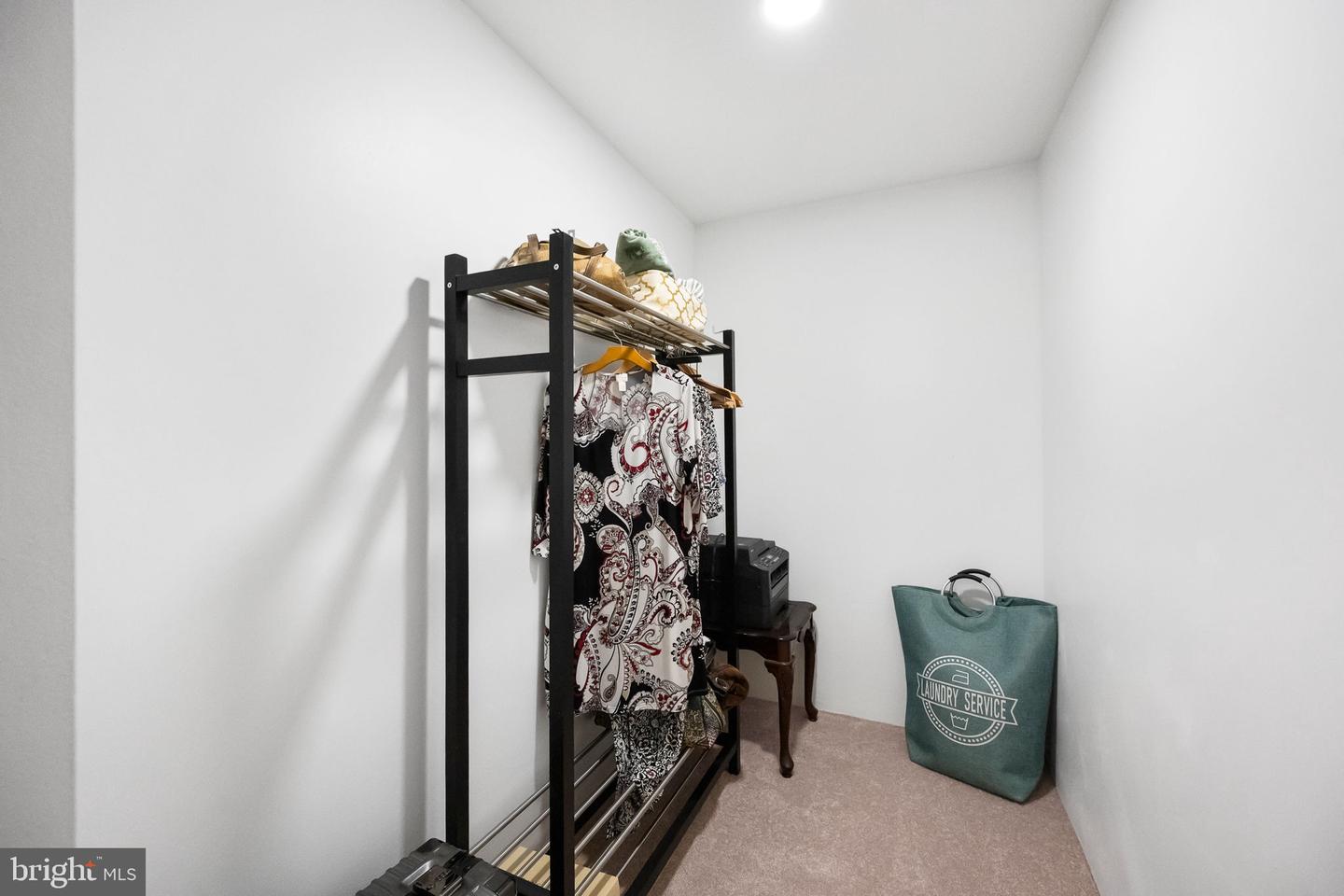 5703 OAK STAKE CT, BURKE, Virginia 22015, 3 Bedrooms Bedrooms, 5 Rooms Rooms,2 BathroomsBathrooms,Residential,For sale,5703 OAK STAKE CT,VAFX2280086 MLS # VAFX2280086