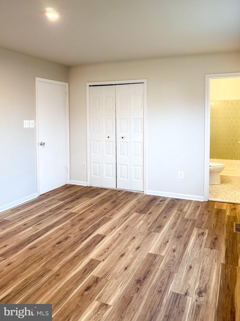 9212 LANDGREEN ST, MANASSAS, Virginia 20110, 4 Bedrooms Bedrooms, 6 Rooms Rooms,2 BathroomsBathrooms,Residential,For sale,9212 LANDGREEN ST,VAMN2009730 MLS # VAMN2009730