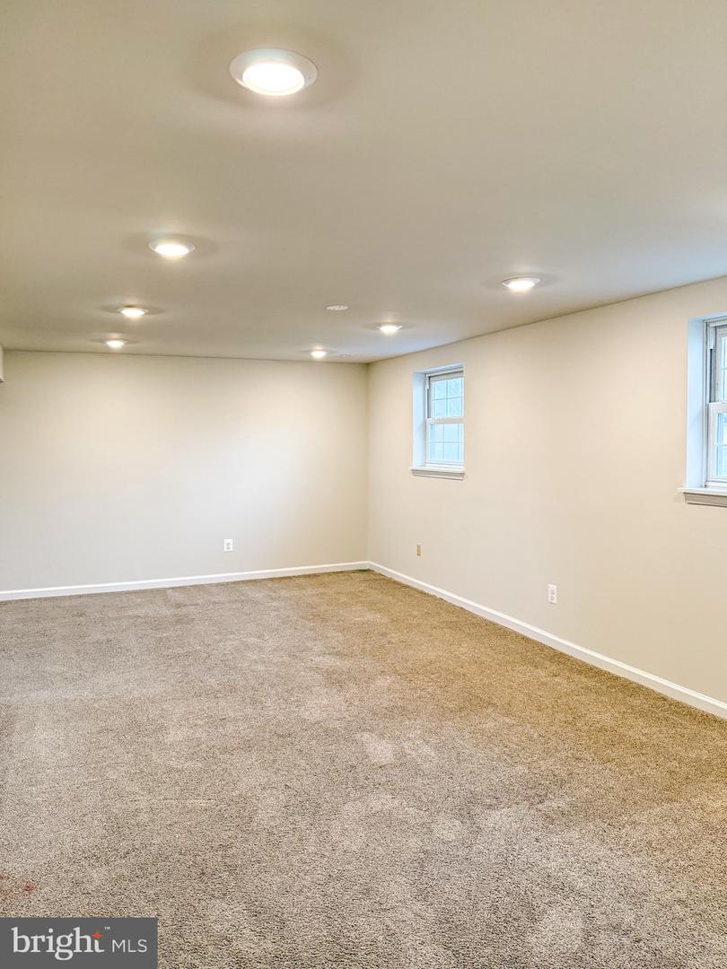 9212 LANDGREEN ST, MANASSAS, Virginia 20110, 4 Bedrooms Bedrooms, 6 Rooms Rooms,2 BathroomsBathrooms,Residential,For sale,9212 LANDGREEN ST,VAMN2009730 MLS # VAMN2009730