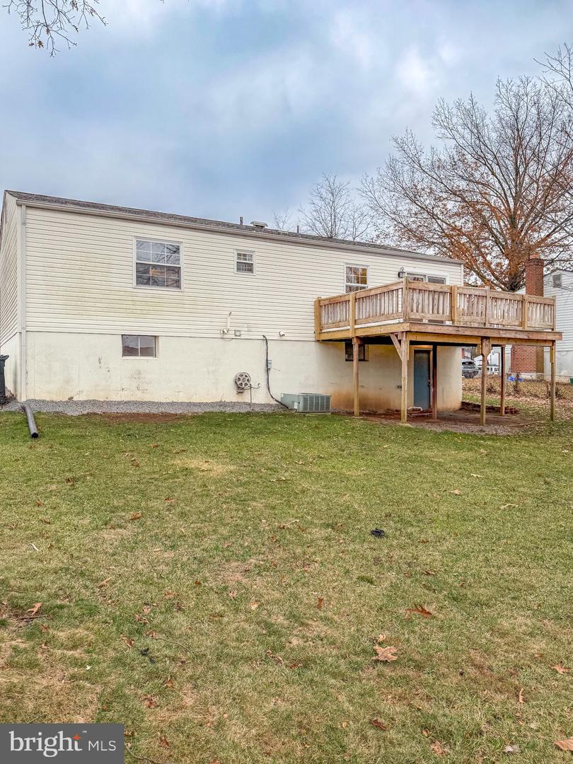 9212 LANDGREEN ST, MANASSAS, Virginia 20110, 4 Bedrooms Bedrooms, 6 Rooms Rooms,2 BathroomsBathrooms,Residential,For sale,9212 LANDGREEN ST,VAMN2009730 MLS # VAMN2009730