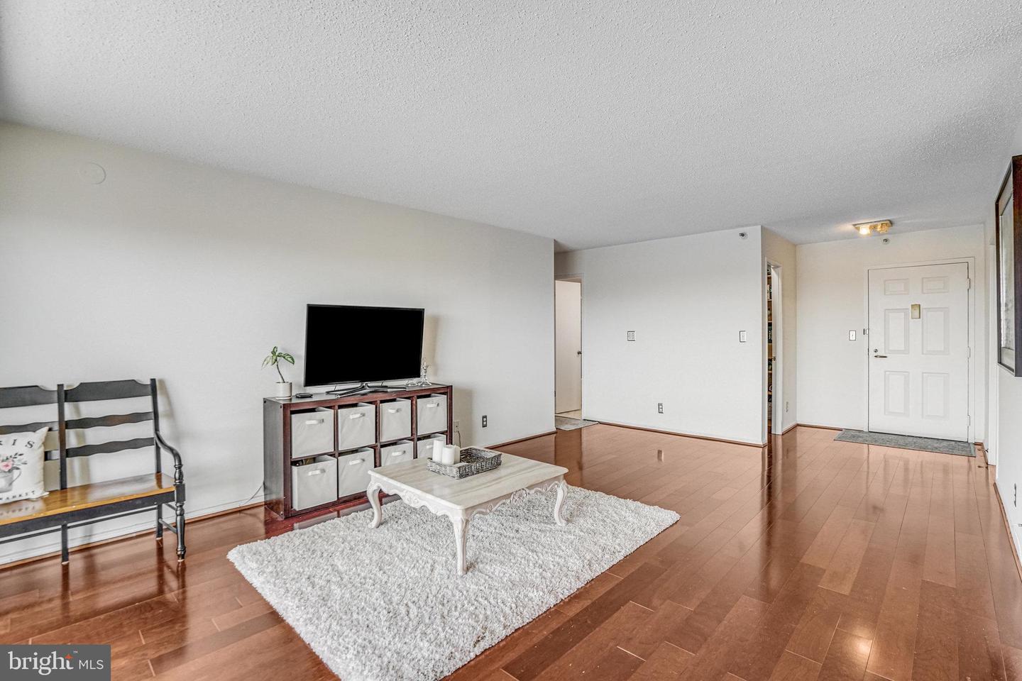 1600 N OAK ST #1521, ARLINGTON, Virginia 22209, 2 Bedrooms Bedrooms, ,2 BathroomsBathrooms,Residential,For sale,1600 N OAK ST #1521,VAAR2066338 MLS # VAAR2066338