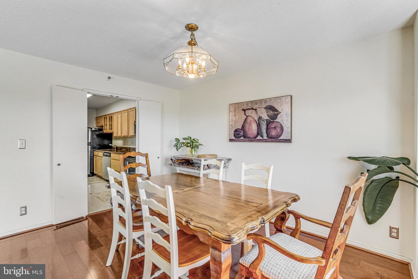 1600 N OAK ST #1521, ARLINGTON, Virginia 22209, 2 Bedrooms Bedrooms, ,2 BathroomsBathrooms,Residential,For sale,1600 N OAK ST #1521,VAAR2066338 MLS # VAAR2066338