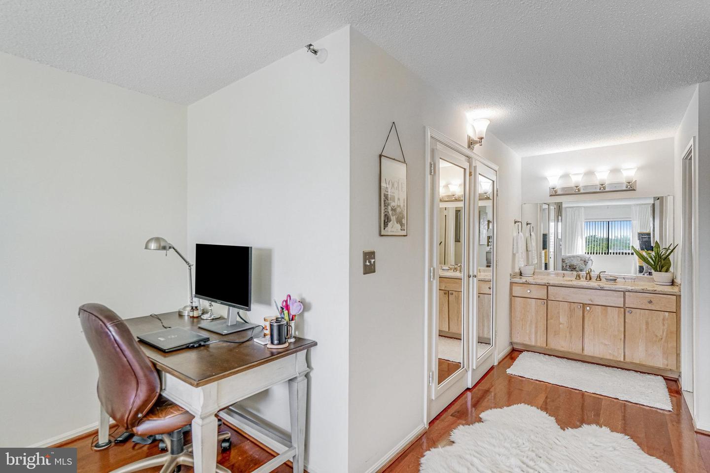 1600 N OAK ST #1521, ARLINGTON, Virginia 22209, 2 Bedrooms Bedrooms, ,2 BathroomsBathrooms,Residential,For sale,1600 N OAK ST #1521,VAAR2066338 MLS # VAAR2066338