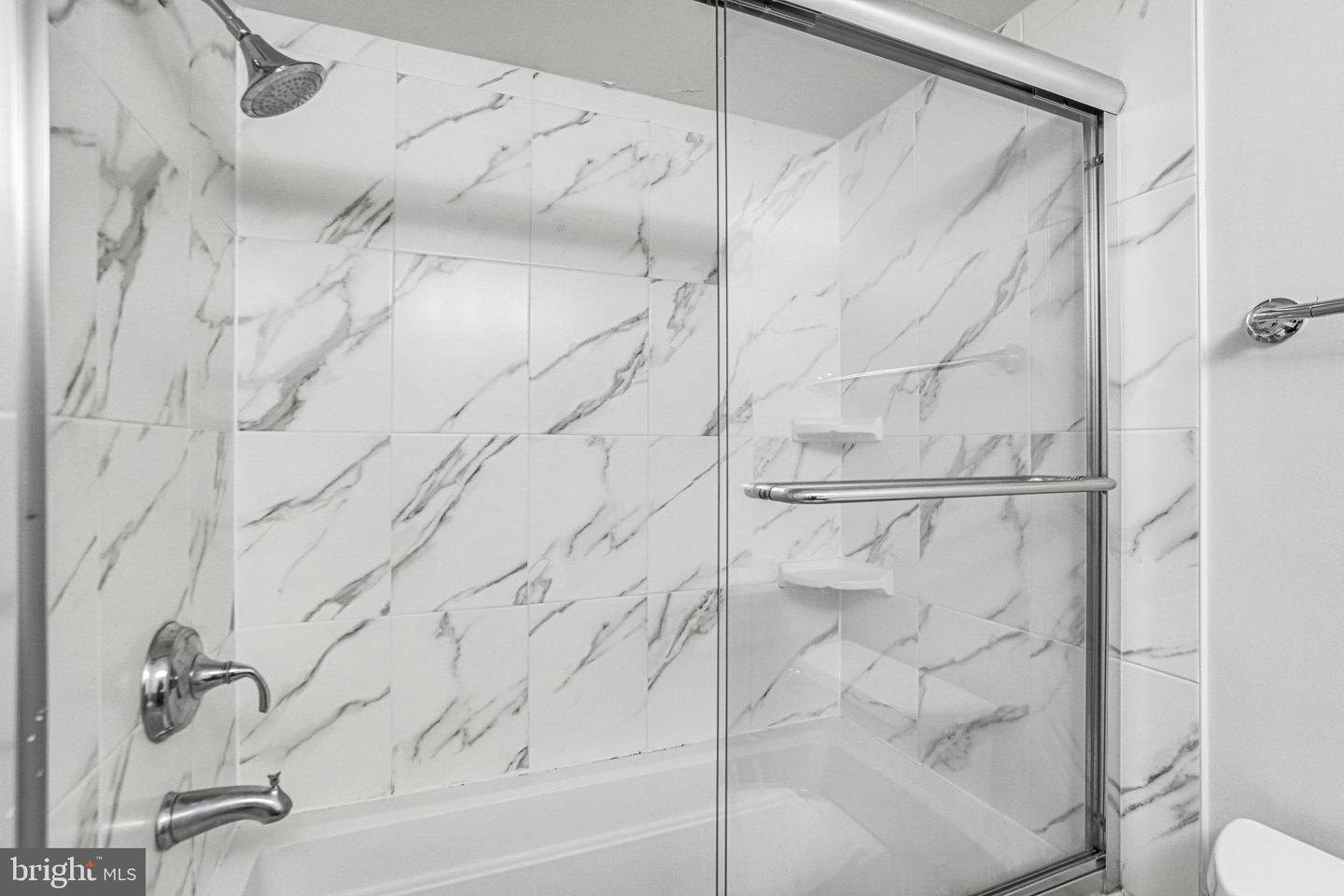 1600 N OAK ST #1521, ARLINGTON, Virginia 22209, 2 Bedrooms Bedrooms, ,2 BathroomsBathrooms,Residential,For sale,1600 N OAK ST #1521,VAAR2066338 MLS # VAAR2066338