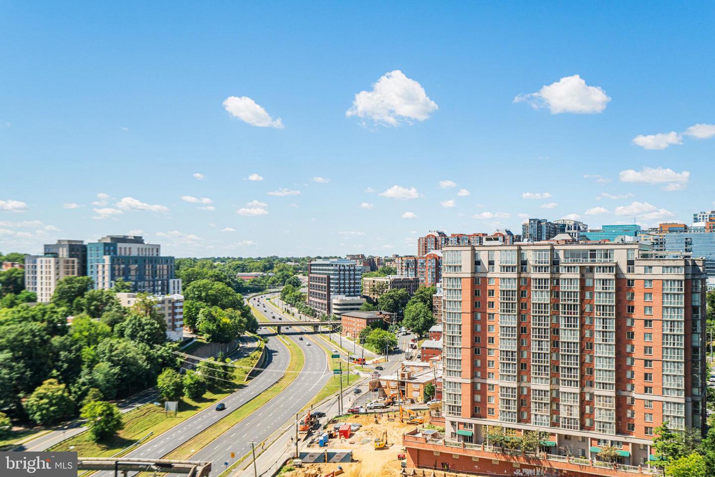 1600 N OAK ST #1521, ARLINGTON, Virginia 22209, 2 Bedrooms Bedrooms, ,2 BathroomsBathrooms,Residential,For sale,1600 N OAK ST #1521,VAAR2066338 MLS # VAAR2066338