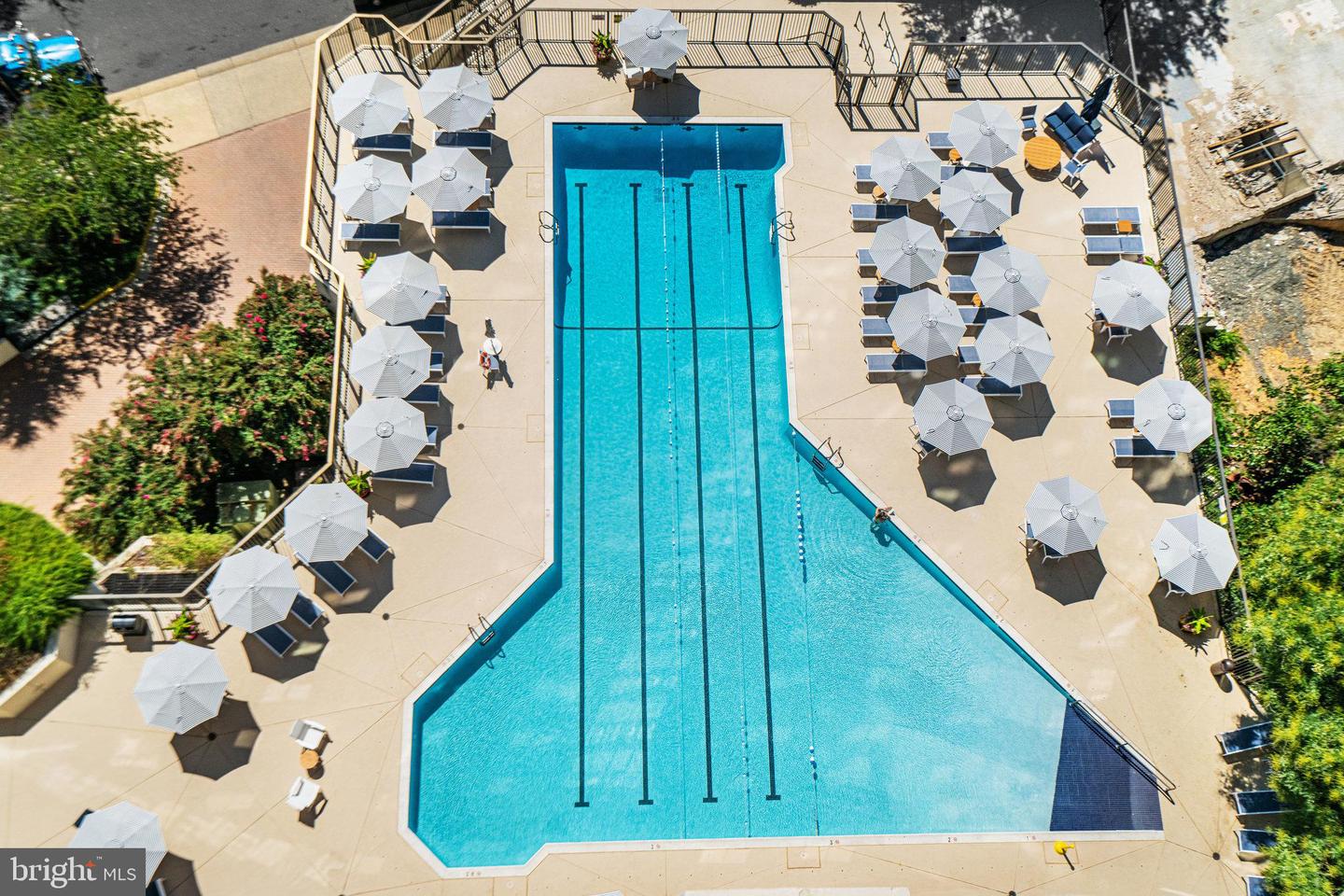 1600 N OAK ST #1521, ARLINGTON, Virginia 22209, 2 Bedrooms Bedrooms, ,2 BathroomsBathrooms,Residential,For sale,1600 N OAK ST #1521,VAAR2066338 MLS # VAAR2066338