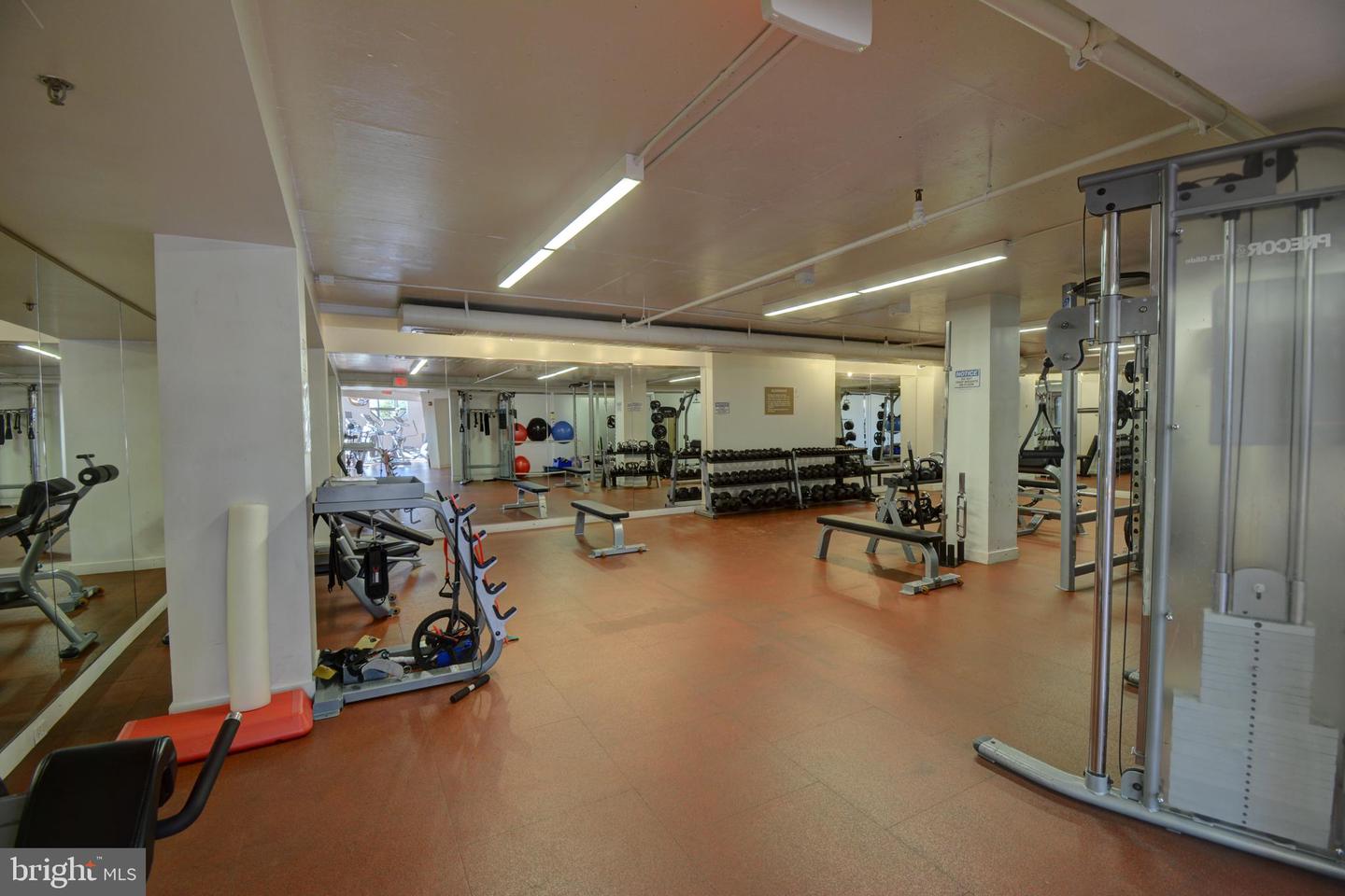 1600 N OAK ST #1521, ARLINGTON, Virginia 22209, 2 Bedrooms Bedrooms, ,2 BathroomsBathrooms,Residential,For sale,1600 N OAK ST #1521,VAAR2066338 MLS # VAAR2066338