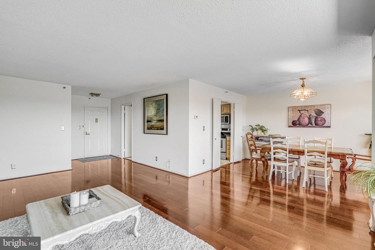 1600 N OAK ST #1521, ARLINGTON, Virginia 22209, 2 Bedrooms Bedrooms, ,2 BathroomsBathrooms,Residential,For sale,1600 N OAK ST #1521,VAAR2066338 MLS # VAAR2066338