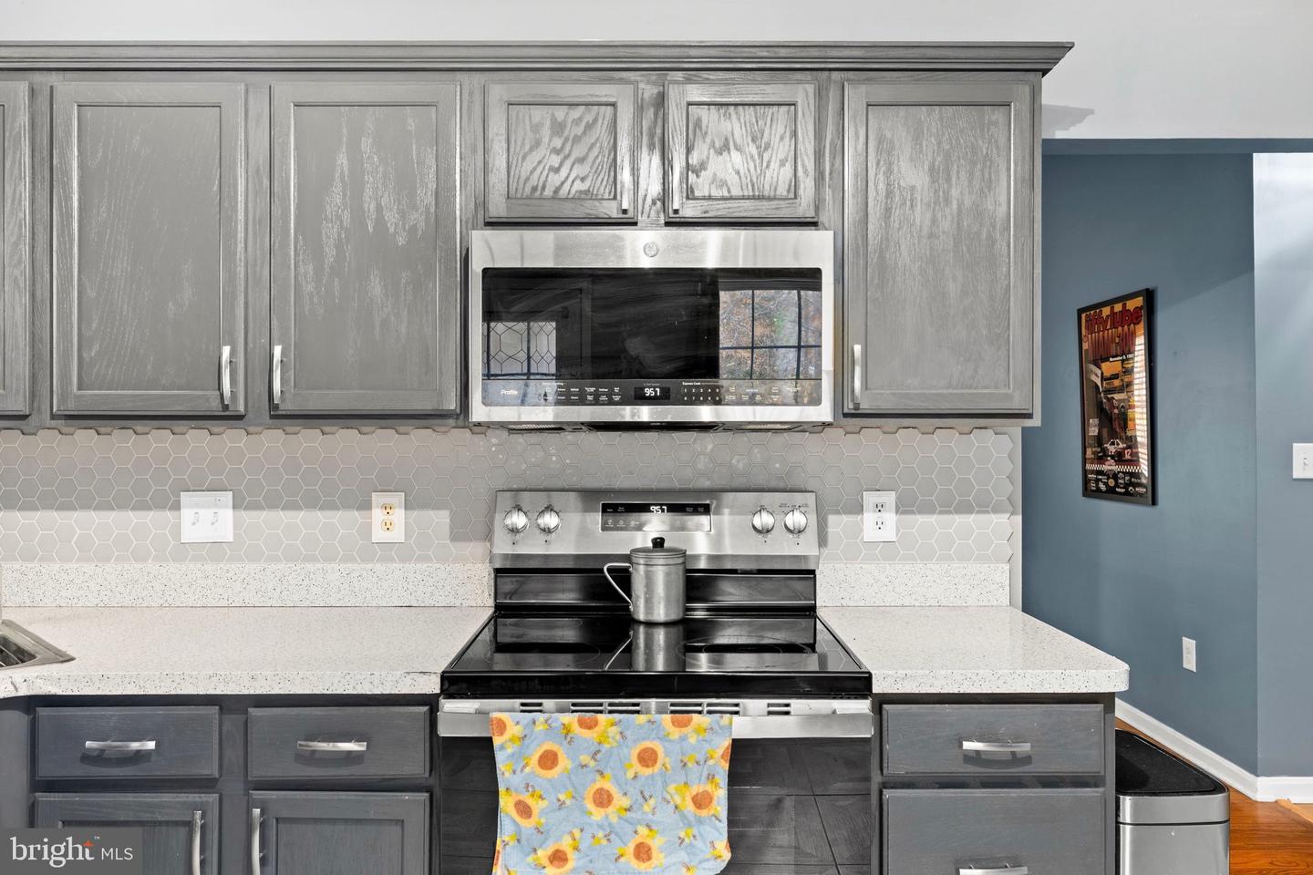 565 WELSH DR, RUTHER GLEN, Virginia 22546, 3 Bedrooms Bedrooms, 5 Rooms Rooms,2 BathroomsBathrooms,Residential,For sale,565 WELSH DR,VACV2009150 MLS # VACV2009150