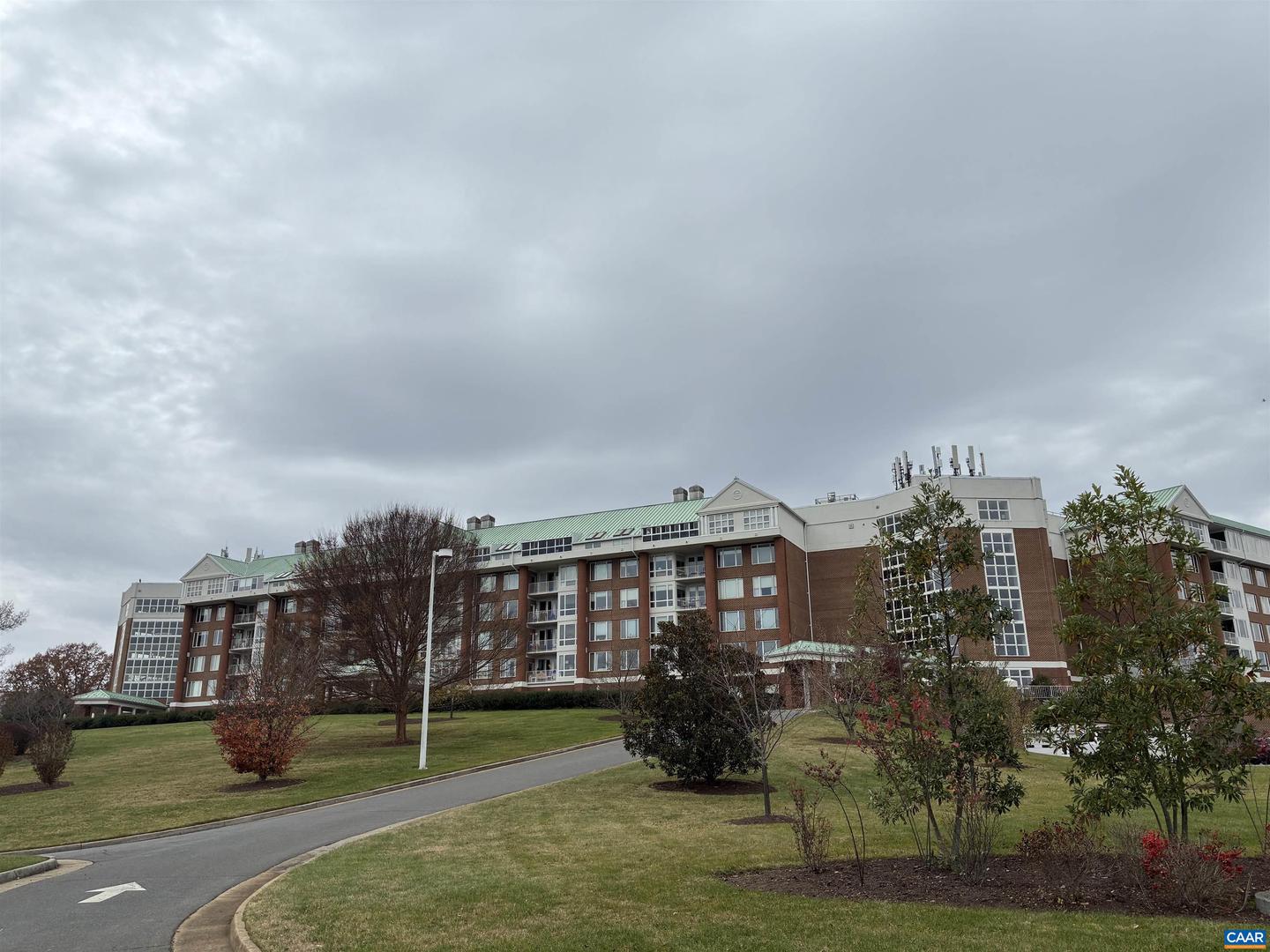 500 CRESTWOOD DR #2403, CHARLOTTESVILLE, Virginia 22903, 2 Bedrooms Bedrooms, ,2 BathroomsBathrooms,Residential,For sale,500 CRESTWOOD DR #2403,671355 MLS # 671355