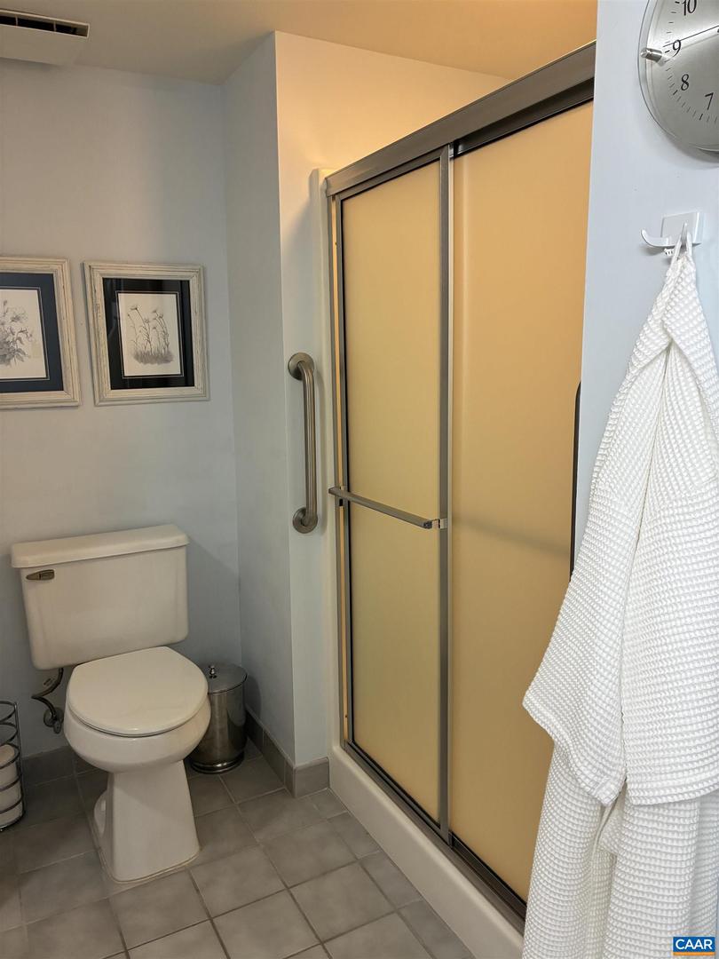 500 CRESTWOOD DR #2403, CHARLOTTESVILLE, Virginia 22903, 2 Bedrooms Bedrooms, ,2 BathroomsBathrooms,Residential,For sale,500 CRESTWOOD DR #2403,671355 MLS # 671355