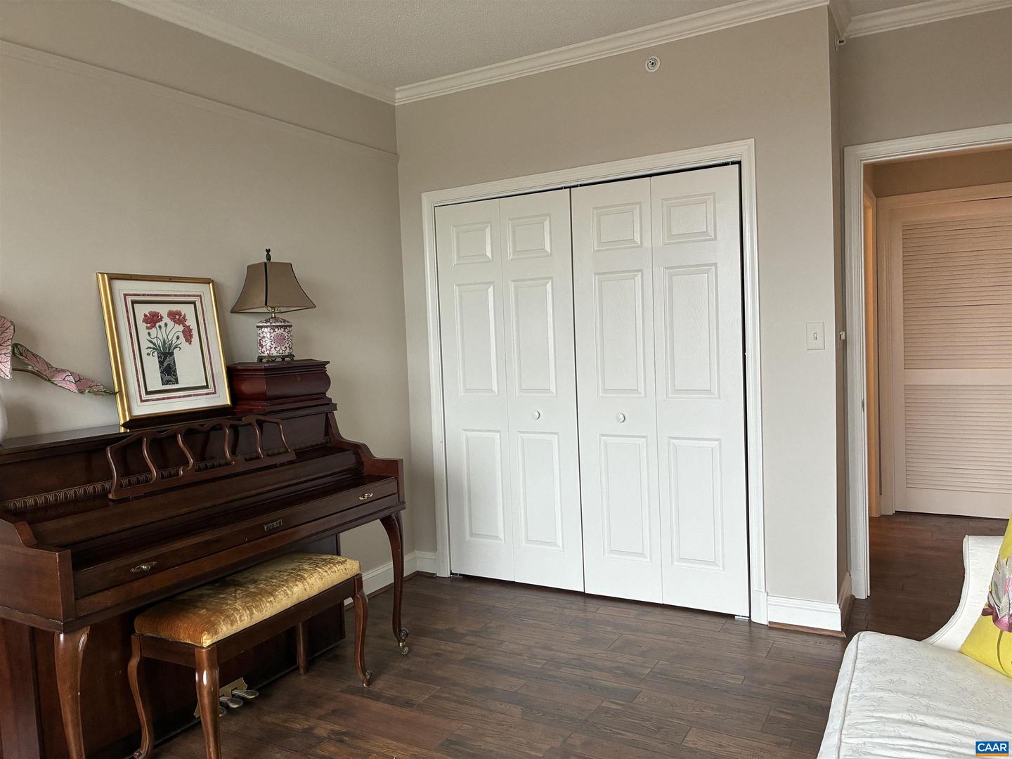 500 CRESTWOOD DR #2403, CHARLOTTESVILLE, Virginia 22903, 2 Bedrooms Bedrooms, ,2 BathroomsBathrooms,Residential,For sale,500 CRESTWOOD DR #2403,671355 MLS # 671355