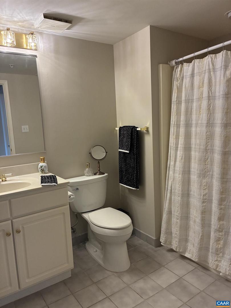 500 CRESTWOOD DR #2403, CHARLOTTESVILLE, Virginia 22903, 2 Bedrooms Bedrooms, ,2 BathroomsBathrooms,Residential,For sale,500 CRESTWOOD DR #2403,671355 MLS # 671355