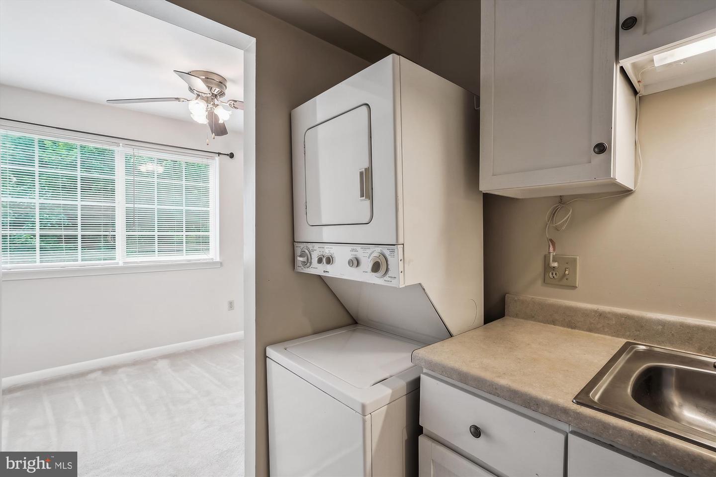 1541 COLONIAL DR #203, WOODBRIDGE, Virginia 22192, 1 Bedroom Bedrooms, ,1 BathroomBathrooms,Residential,For sale,1541 COLONIAL DR #203,VAPW2108102 MLS # VAPW2108102