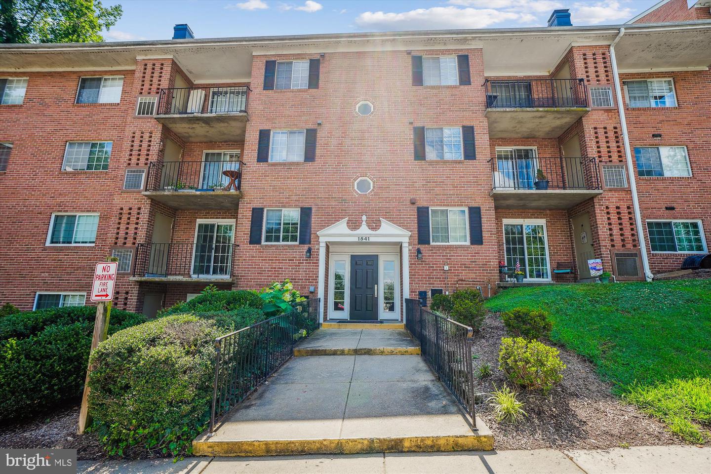 1541 COLONIAL DR #203, WOODBRIDGE, Virginia 22192, 1 Bedroom Bedrooms, ,1 BathroomBathrooms,Residential,For sale,1541 COLONIAL DR #203,VAPW2108102 MLS # VAPW2108102