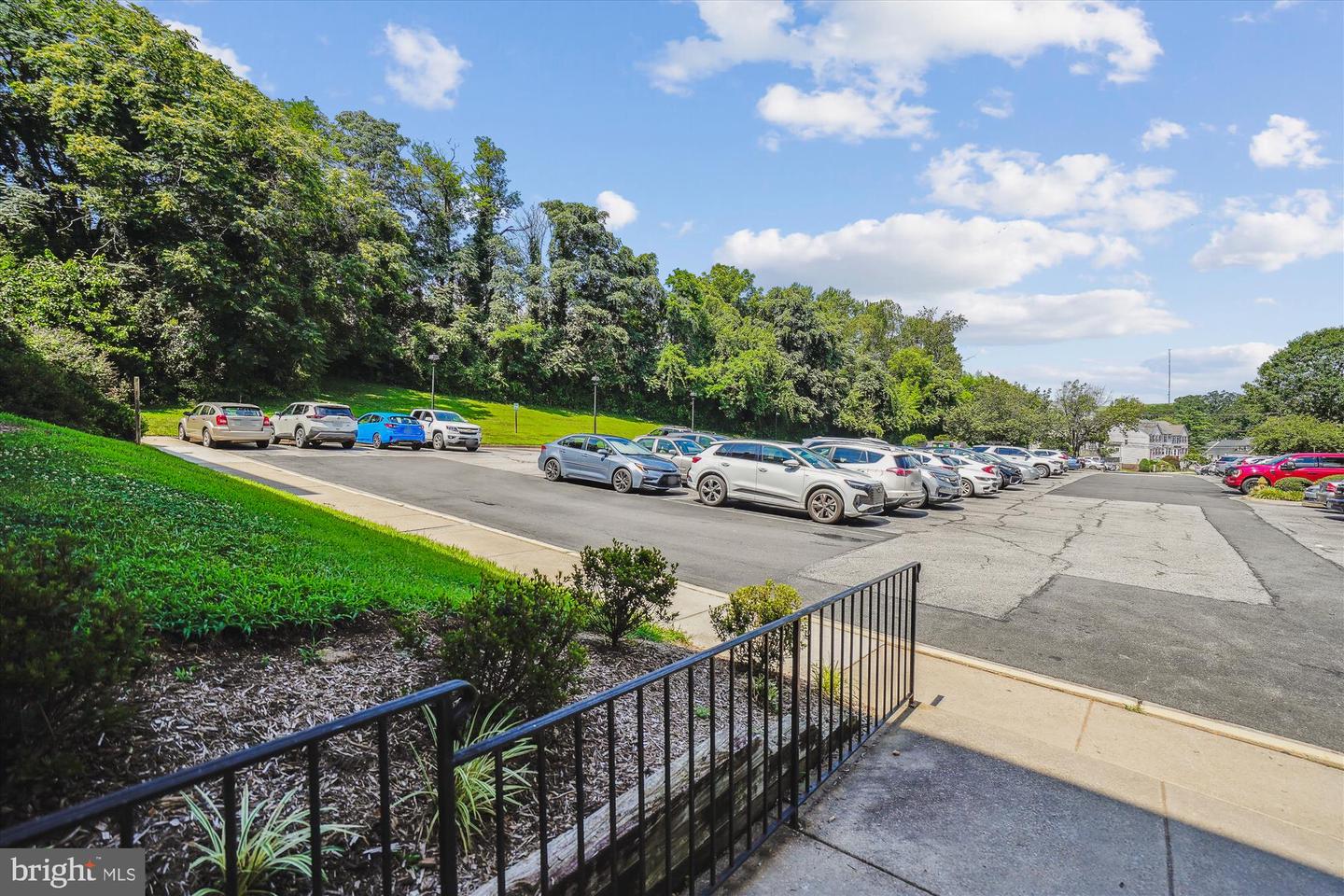 1541 COLONIAL DR #203, WOODBRIDGE, Virginia 22192, 1 Bedroom Bedrooms, ,1 BathroomBathrooms,Residential,For sale,1541 COLONIAL DR #203,VAPW2108102 MLS # VAPW2108102