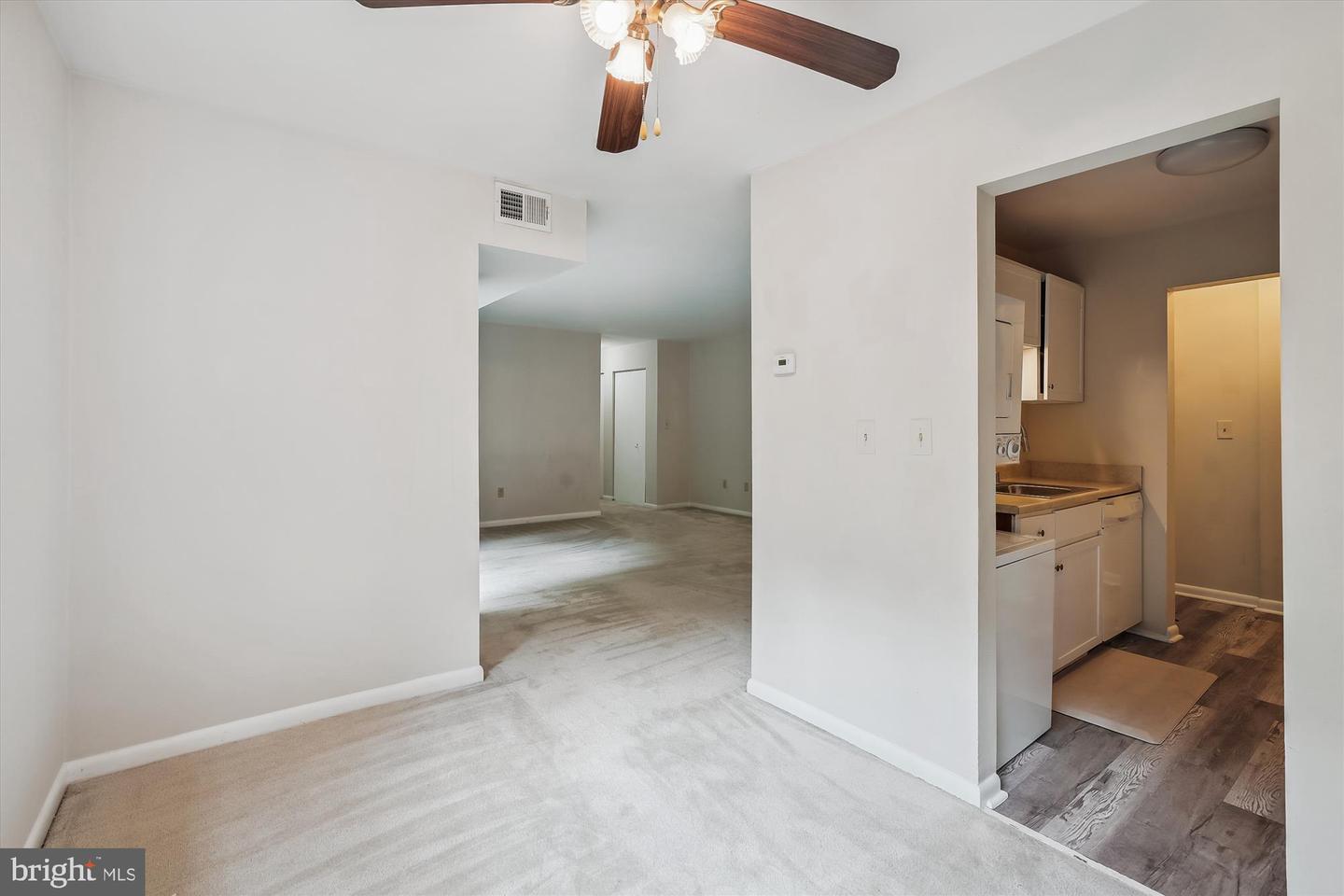 1541 COLONIAL DR #203, WOODBRIDGE, Virginia 22192, 1 Bedroom Bedrooms, ,1 BathroomBathrooms,Residential,For sale,1541 COLONIAL DR #203,VAPW2108102 MLS # VAPW2108102