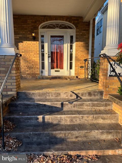 1817 VARNUM ST NW, WASHINGTON, District Of Columbia 20011, 5 Bedrooms Bedrooms, ,3 BathroomsBathrooms,Residential,For sale,1817 VARNUM ST NW,DCDC2232622 MLS # DCDC2232622