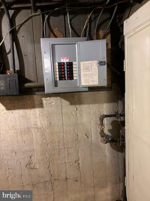 1817 VARNUM ST NW, WASHINGTON, District Of Columbia 20011, 5 Bedrooms Bedrooms, ,3 BathroomsBathrooms,Residential,For sale,1817 VARNUM ST NW,DCDC2232622 MLS # DCDC2232622