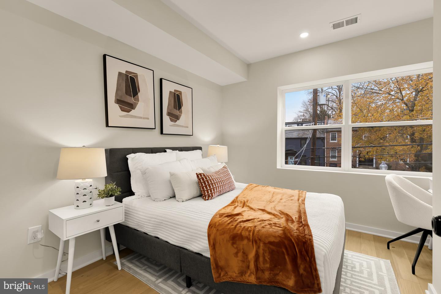 2606 41ST ST NW #FIVE, WASHINGTON, District Of Columbia 20007, 2 Bedrooms Bedrooms, ,2 BathroomsBathrooms,Residential,For sale,2606 41ST ST NW #FIVE,DCDC2232624 MLS # DCDC2232624