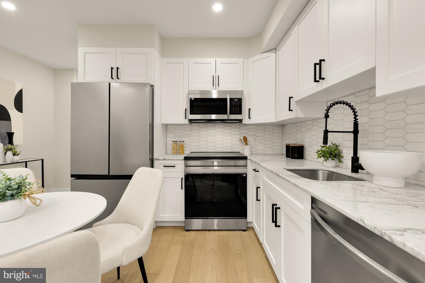 2606 41ST ST NW #FIVE, WASHINGTON, District Of Columbia 20007, 2 Bedrooms Bedrooms, ,2 BathroomsBathrooms,Residential,For sale,2606 41ST ST NW #FIVE,DCDC2232624 MLS # DCDC2232624