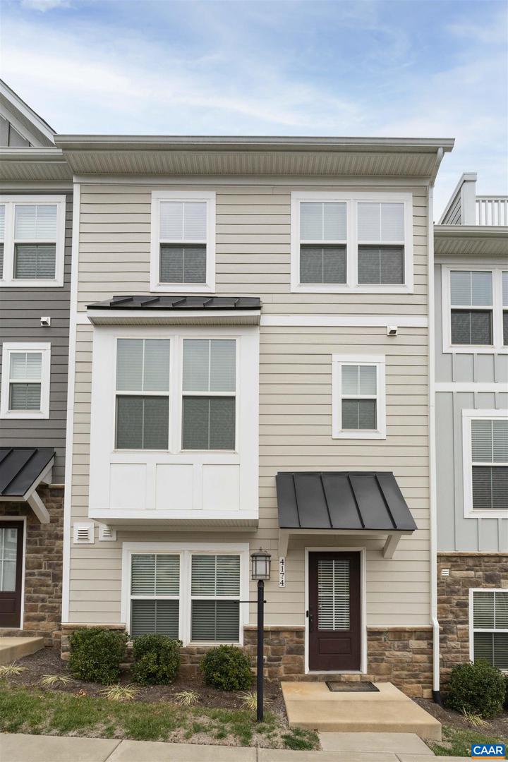 4174 DAUPHIN DR, CHARLOTTESVILLE, Virginia 22902, 3 Bedrooms Bedrooms, ,2 BathroomsBathrooms,Residential,For sale,4174 DAUPHIN DR,671323 MLS # 671323