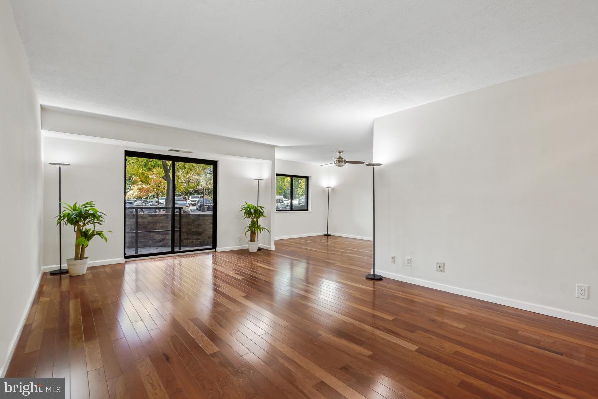 5904 MOUNT EAGLE DR #105, ALEXANDRIA, Virginia 22303, 2 Bedrooms Bedrooms, 8 Rooms Rooms,2 BathroomsBathrooms,Residential,For sale,5904 MOUNT EAGLE DR #105,VAFX2280010 MLS # VAFX2280010 5904 MOUNT EAGLE DR #105, ALEXANDRIA, Virginia 22303, 2 Bedrooms Bedrooms, 8 Rooms Rooms,2 BathroomsBathrooms,Residential,For sale,5904 MOUNT EAGLE DR #105,VAFX2280010 MLS # VAFX2280010