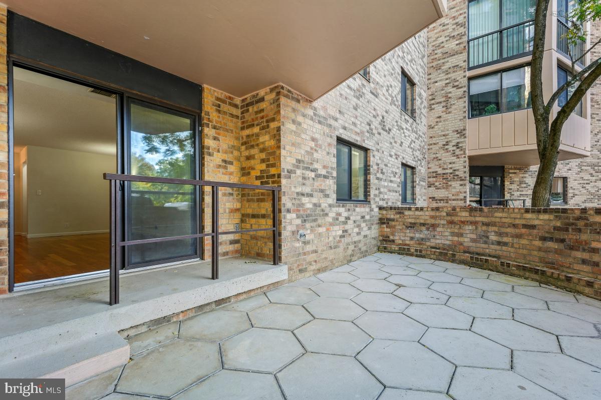 5904 MOUNT EAGLE DR #105, ALEXANDRIA, Virginia 22303, 2 Bedrooms Bedrooms, 8 Rooms Rooms,2 BathroomsBathrooms,Residential,For sale,5904 MOUNT EAGLE DR #105,VAFX2280010 MLS # VAFX2280010 5904 MOUNT EAGLE DR #105, ALEXANDRIA, Virginia 22303, 2 Bedrooms Bedrooms, 8 Rooms Rooms,2 BathroomsBathrooms,Residential,For sale,5904 MOUNT EAGLE DR #105,VAFX2280010 MLS # VAFX2280010