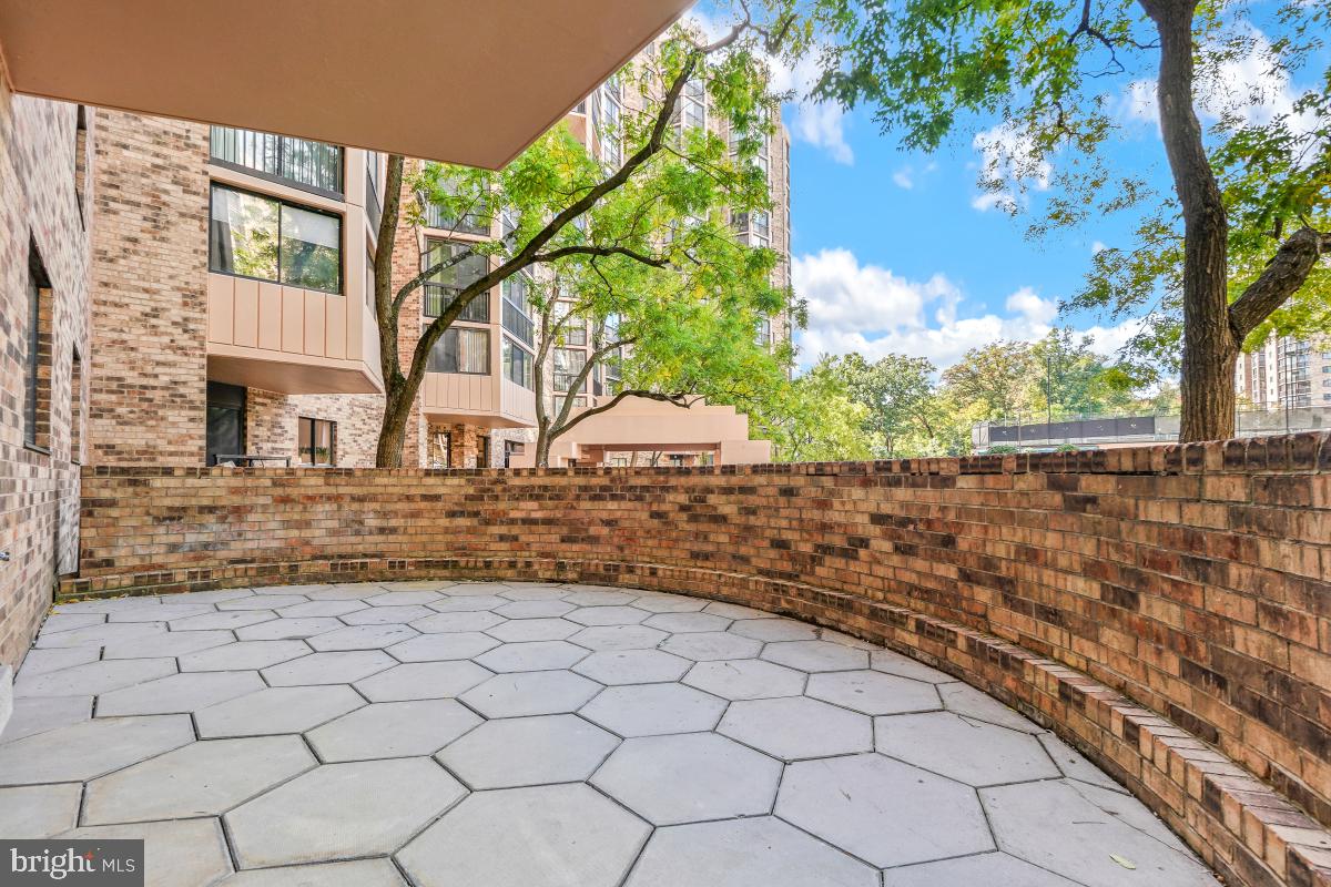 5904 MOUNT EAGLE DR #105, ALEXANDRIA, Virginia 22303, 2 Bedrooms Bedrooms, 8 Rooms Rooms,2 BathroomsBathrooms,Residential,For sale,5904 MOUNT EAGLE DR #105,VAFX2280010 MLS # VAFX2280010 5904 MOUNT EAGLE DR #105, ALEXANDRIA, Virginia 22303, 2 Bedrooms Bedrooms, 8 Rooms Rooms,2 BathroomsBathrooms,Residential,For sale,5904 MOUNT EAGLE DR #105,VAFX2280010 MLS # VAFX2280010