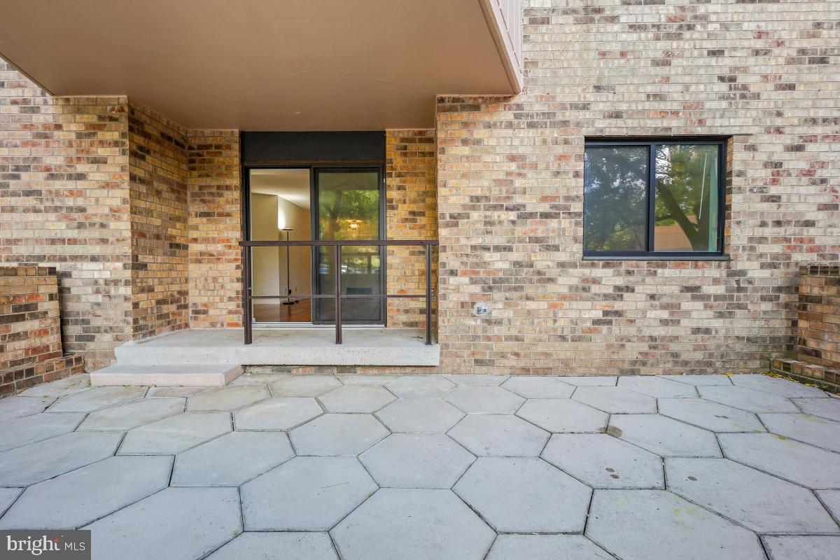 5904 MOUNT EAGLE DR #105, ALEXANDRIA, Virginia 22303, 2 Bedrooms Bedrooms, 8 Rooms Rooms,2 BathroomsBathrooms,Residential,For sale,5904 MOUNT EAGLE DR #105,VAFX2280010 MLS # VAFX2280010 5904 MOUNT EAGLE DR #105, ALEXANDRIA, Virginia 22303, 2 Bedrooms Bedrooms, 8 Rooms Rooms,2 BathroomsBathrooms,Residential,For sale,5904 MOUNT EAGLE DR #105,VAFX2280010 MLS # VAFX2280010