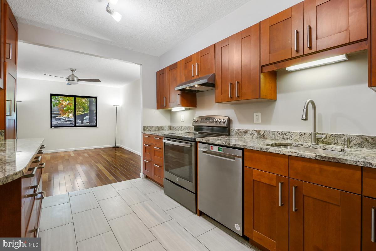 5904 MOUNT EAGLE DR #105, ALEXANDRIA, Virginia 22303, 2 Bedrooms Bedrooms, 8 Rooms Rooms,2 BathroomsBathrooms,Residential,For sale,5904 MOUNT EAGLE DR #105,VAFX2280010 MLS # VAFX2280010 5904 MOUNT EAGLE DR #105, ALEXANDRIA, Virginia 22303, 2 Bedrooms Bedrooms, 8 Rooms Rooms,2 BathroomsBathrooms,Residential,For sale,5904 MOUNT EAGLE DR #105,VAFX2280010 MLS # VAFX2280010