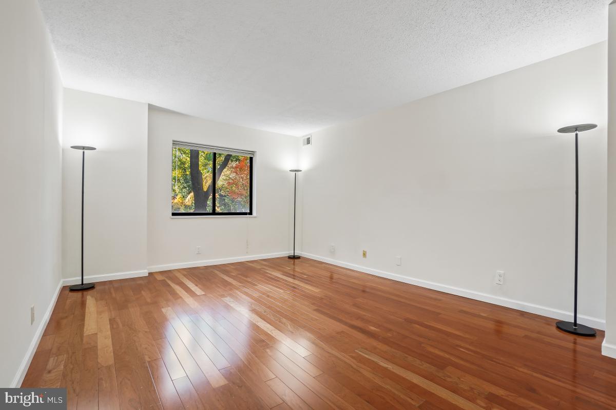 5904 MOUNT EAGLE DR #105, ALEXANDRIA, Virginia 22303, 2 Bedrooms Bedrooms, 8 Rooms Rooms,2 BathroomsBathrooms,Residential,For sale,5904 MOUNT EAGLE DR #105,VAFX2280010 MLS # VAFX2280010 5904 MOUNT EAGLE DR #105, ALEXANDRIA, Virginia 22303, 2 Bedrooms Bedrooms, 8 Rooms Rooms,2 BathroomsBathrooms,Residential,For sale,5904 MOUNT EAGLE DR #105,VAFX2280010 MLS # VAFX2280010